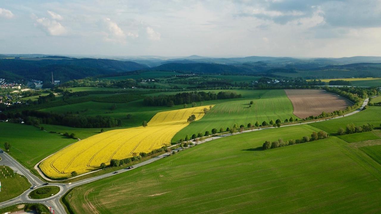 Ferienwohnungen Am Feldrain - Gornau Im Erzgebirge Zschopau Luaran gambar